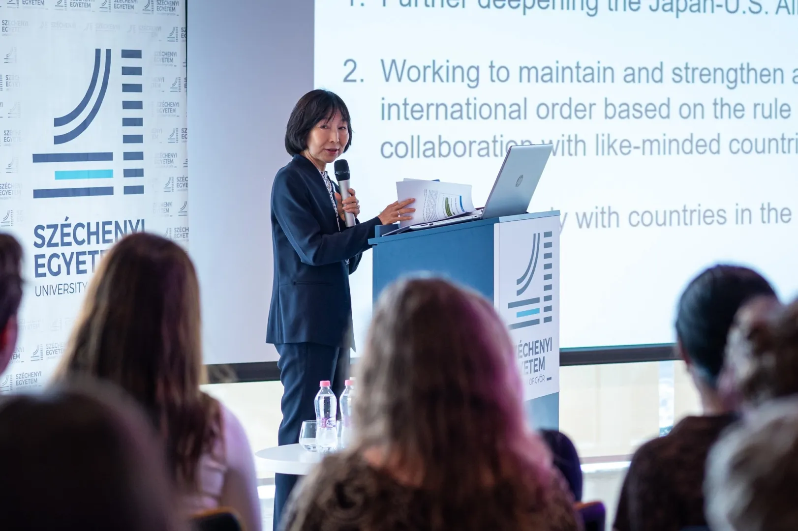 H.E. Hikariko Ono highlighted in her lecture that around 180 Japanese companies currently operate in Hungary, providing employment for 30,000 people (Photo: Máté Dudás)